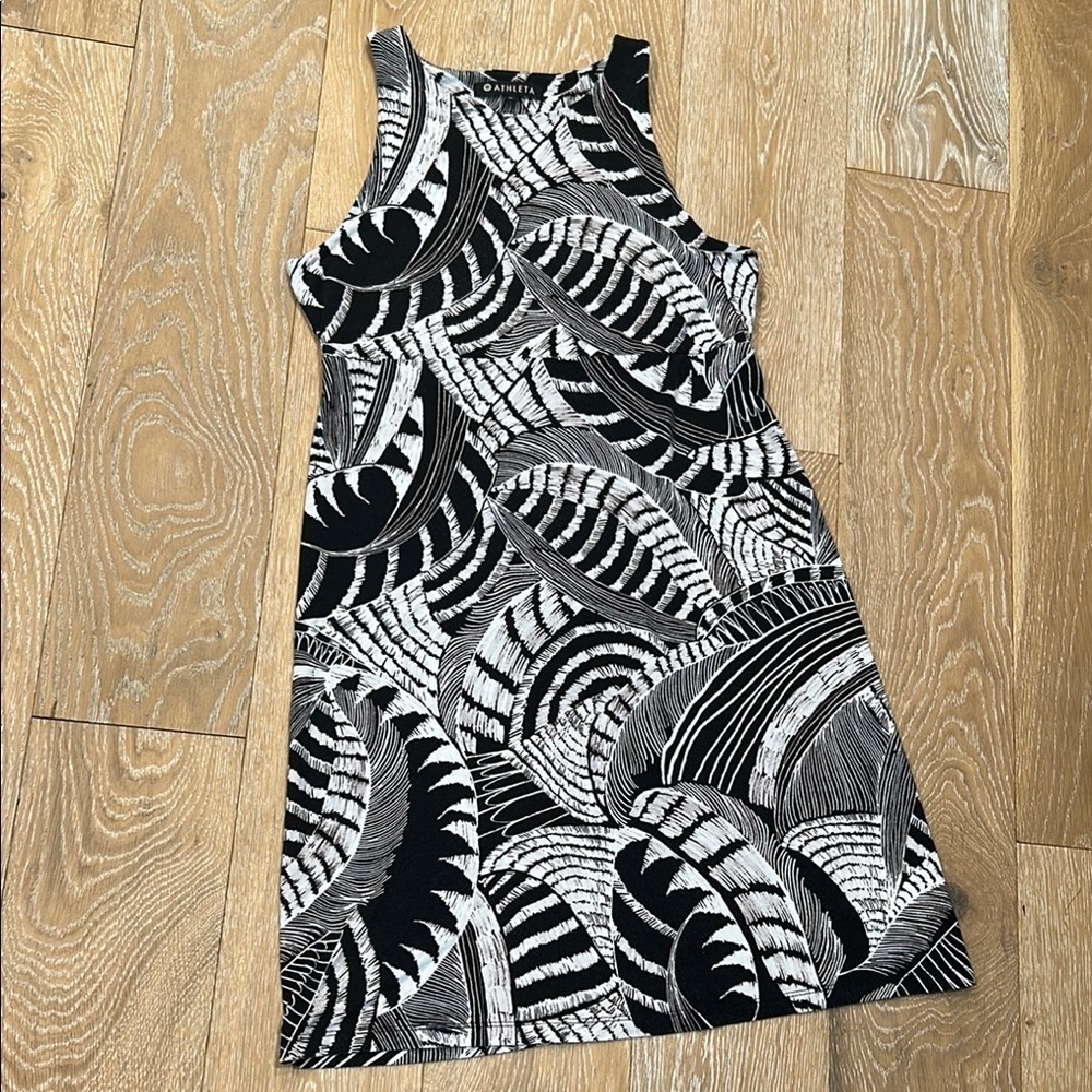 Athleta Santorini Dress - Picture 2 of 9